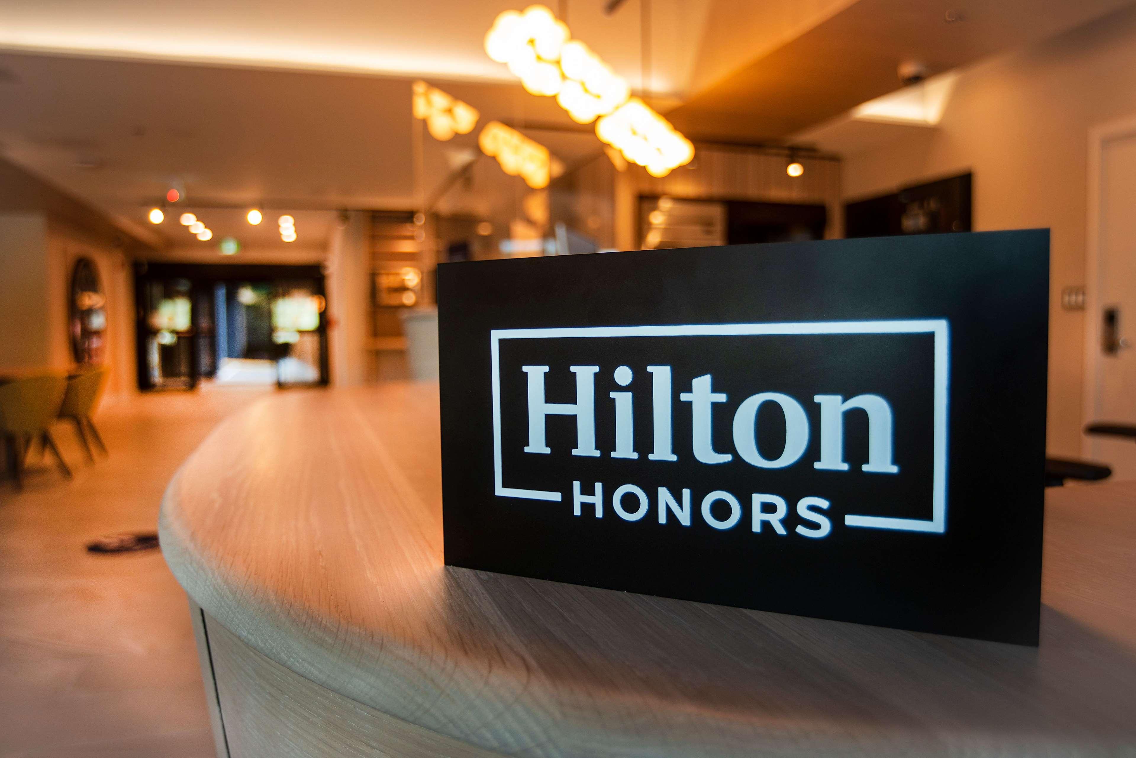 Doubletree By Hilton St. John'S Harbourview Hotell Exteriör bild