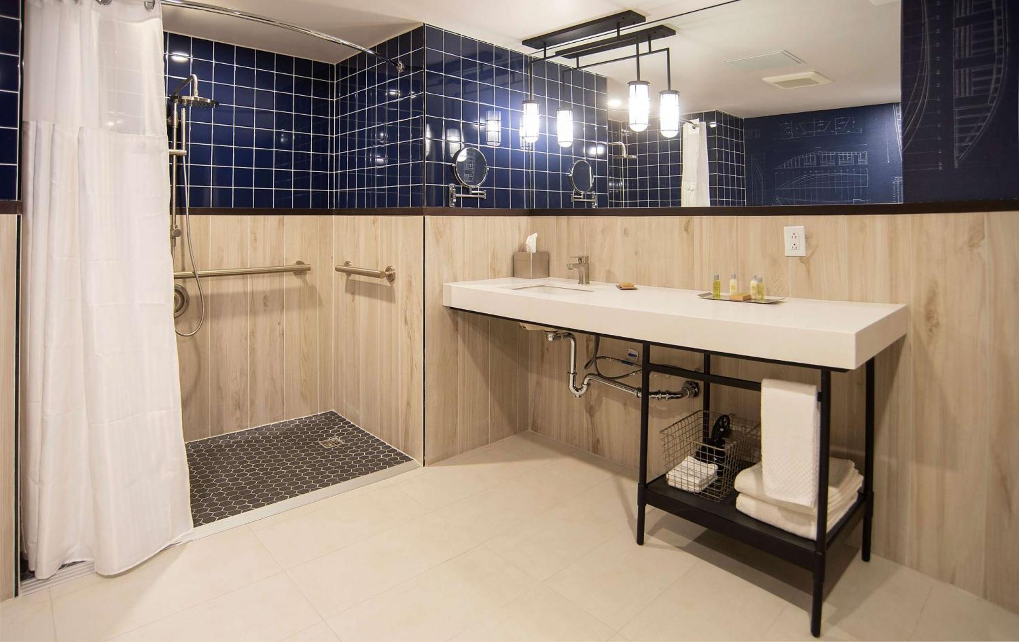 Doubletree By Hilton St. John'S Harbourview Hotell Exteriör bild