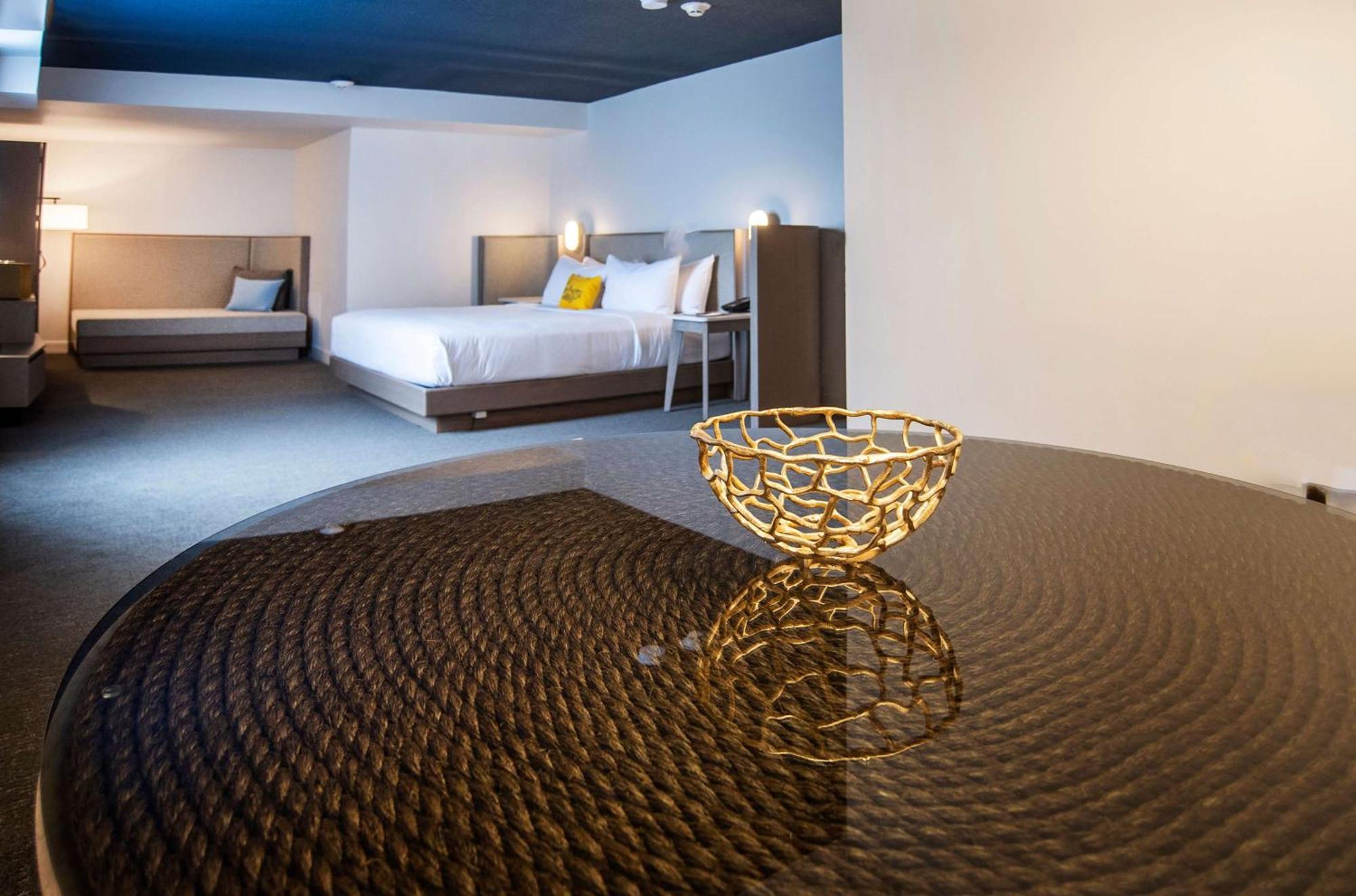 Doubletree By Hilton St. John'S Harbourview Hotell Exteriör bild
